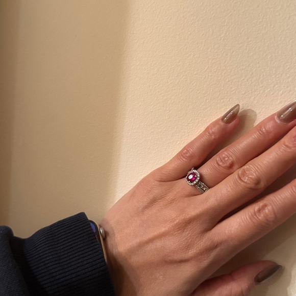 Ruby ring - Picture 4 of 4